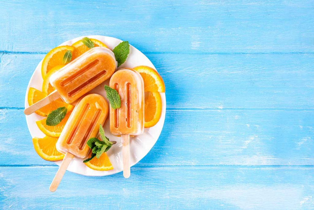 Las máquinas paleteras de Coinpal son ideales para la producción eficiente de paletas heladas. Diseñadas para heladerías artesanales, estas máquinas ofrecen alta capacidad, facilidad de uso y optimización energética. Fabricadas en acero inoxidable, garantizan durabilidad, y vienen con todos los accesorios necesarios, asegurando una producción rápida y de calidad.